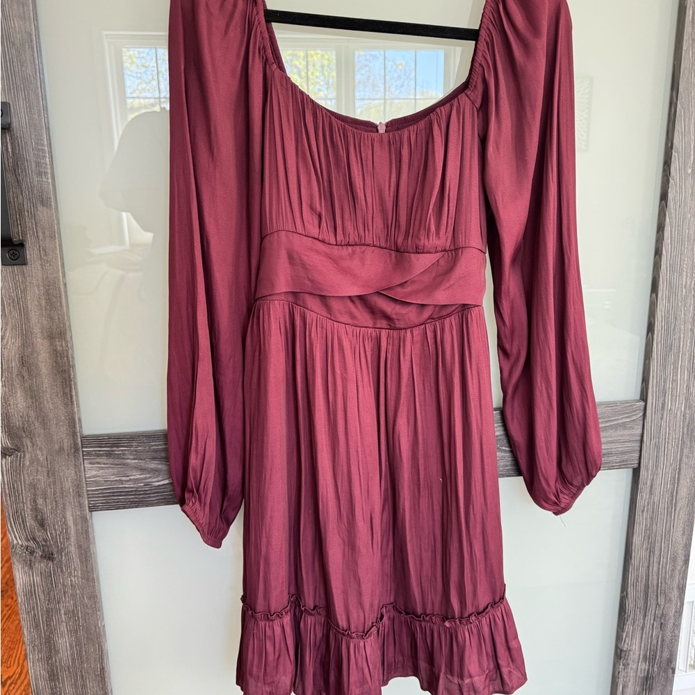 Elegant Burgundy Long Sleeve Dress